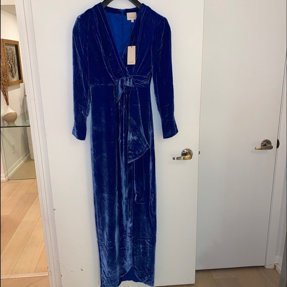 NEW Cinq a Sept “Kiley” velvet gown size 2 - Picture 3 of 7
